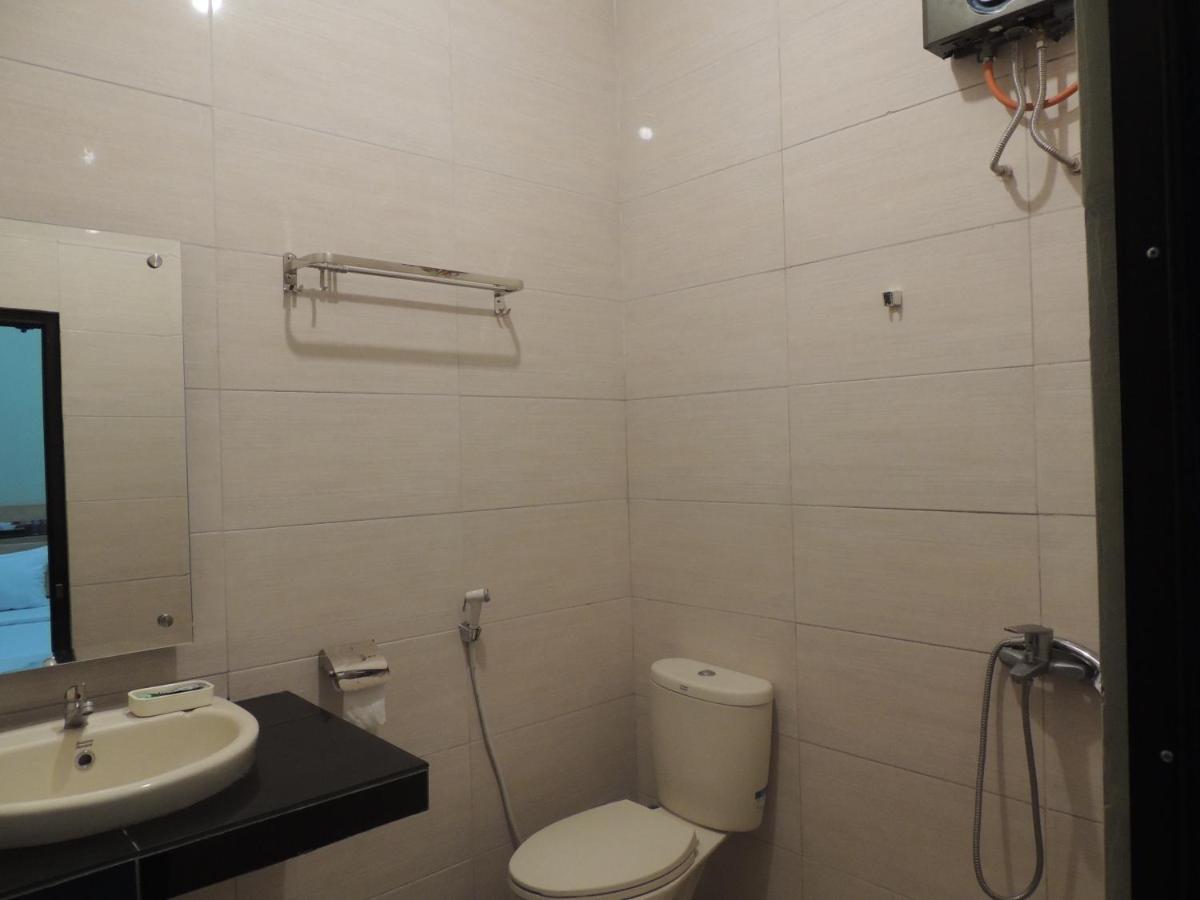 Shabrina Homestay Syariah Kalasan Zewnętrze zdjęcie